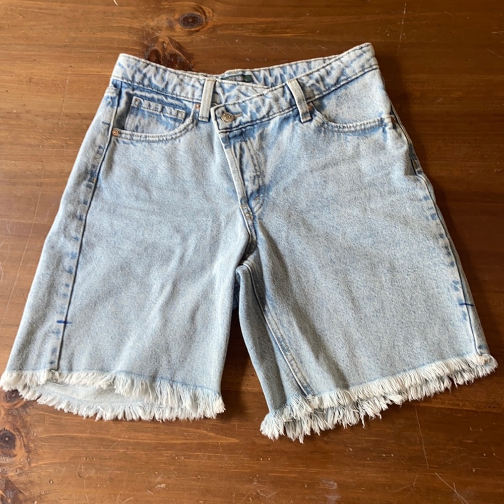 High Rise Bermuda shorts